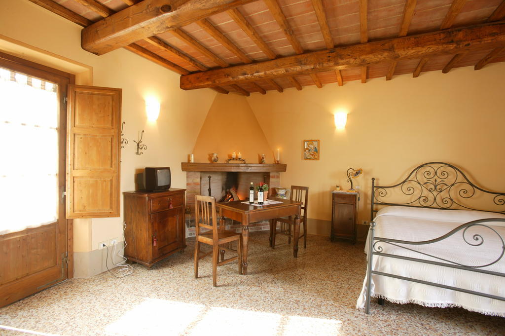 פיינצה Agriturismo Podere San Gregorio חדר תמונה